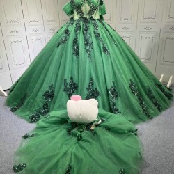 2025 Emerald Green Vestido De 15 Anos Quinceanera Ball Gown Vestido Festa Zimmermann Dresses Medida Princesa 2025 Graduacion With Bear