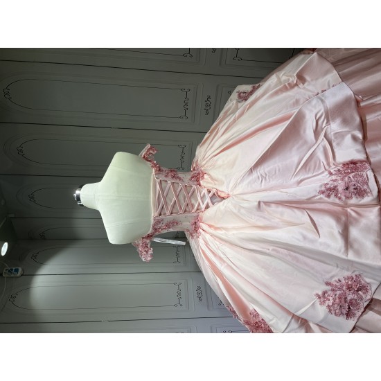 Exquisite Off The Shoulder Pink Quinceanera Dresses for Girl Sweetheart Neck Appliques Ball Gown 