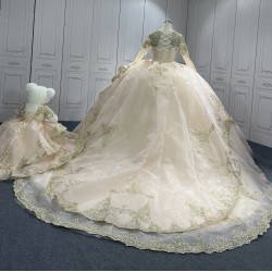 Long Sleeve Pink Quinceanera Dresses Tiered Ball Gown Appliques Vestido De 15 Anos Custom Made
