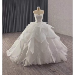 Two-in-One Wedding Dress: Detachable Tulle Overskirt for Ceremony & Reception